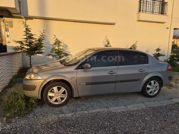ŞANZIMAN YAPILI MEGANE 2 SANRUFF OTOMATİK