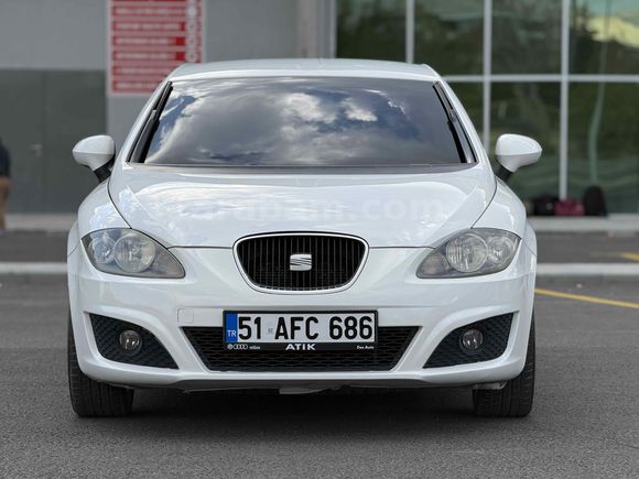 Seat Leon hatasız boyasız 1.6 dizel otomatik 