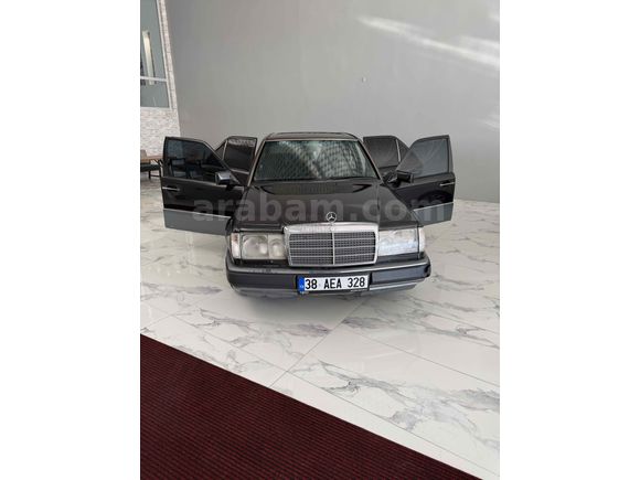 Galeriden Mercedes - Benz 200 E 1992 Model Yozgat 234.345 km Siyah