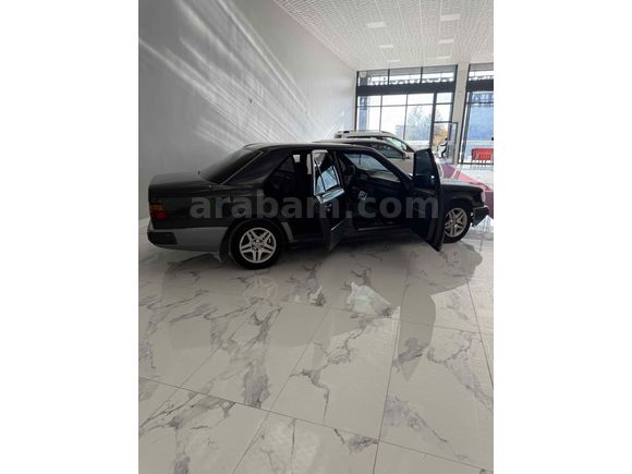 Galeriden Mercedes - Benz 200 E 1992 Model Yozgat
