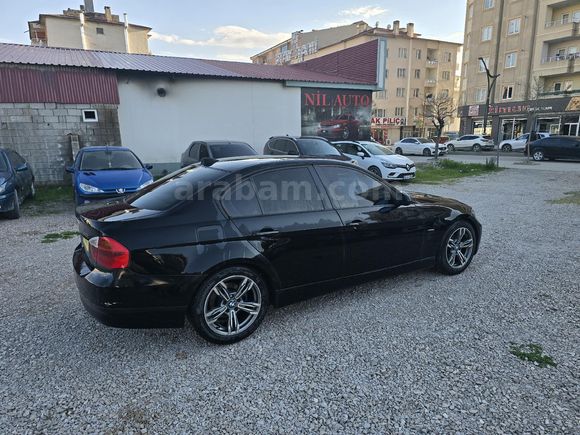 Galeriden BMW 3 Serisi 320i 2006 Model Van