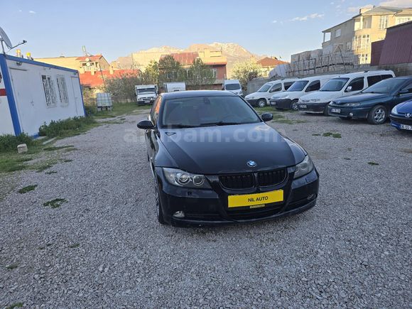 Galeriden BMW 3 Serisi 320i 2006 Model Van