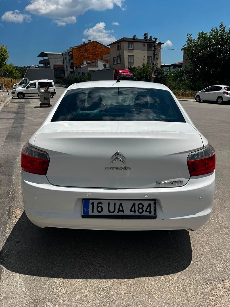 Sahibinden Citroen C-Elysée 1.2 VTi Confort 2013 Model Bursa 181.000 km Beyaz 5