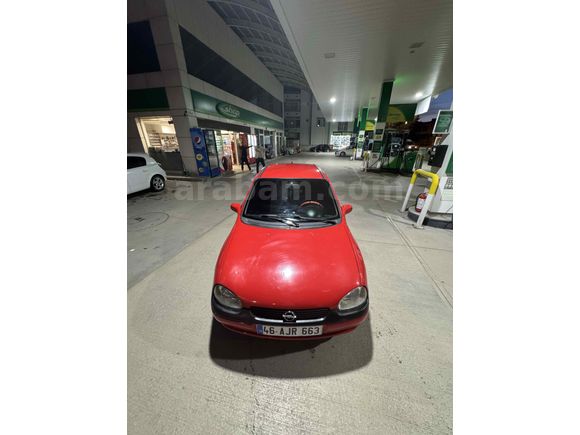 Sahibinden Opel Corsa 1.4 100.Yıl 2000 Model  275.000 km Kırmızı