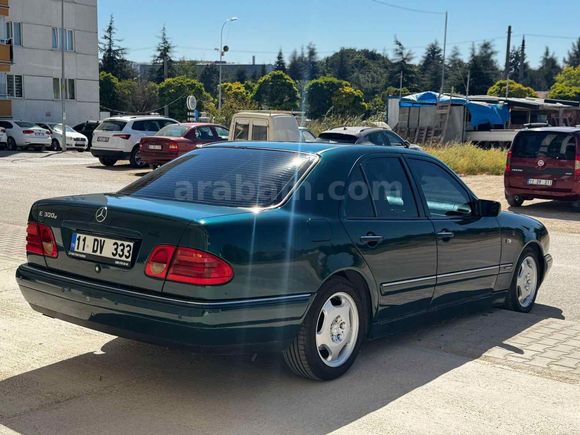 ÖZEL PLAKA - Benz E 300 TD Elegance 
