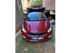 Sahibinden Kia Ceed 1.6 CRDi Concept 2013 Model İstanbul 122.222 km Kırmızı