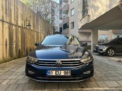 Sahibinden Volkswagen Passat Variant 1.5 TSI Business 2023 Model  36.000 km Mavi (metalik)