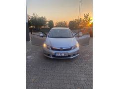 İLK SAHİBİNDEN ,MEMURDAN ,EKSPER RAPORLU, 75000 KM DE ,Honda Civic 1.6i VTEC BAYRAM ŞEKERİ