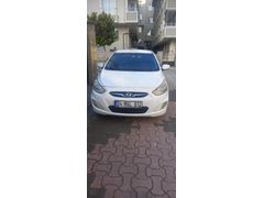 Sahibinden Hyundai Accent Blue 1.6 CRDI Mode Plus 2013 Model