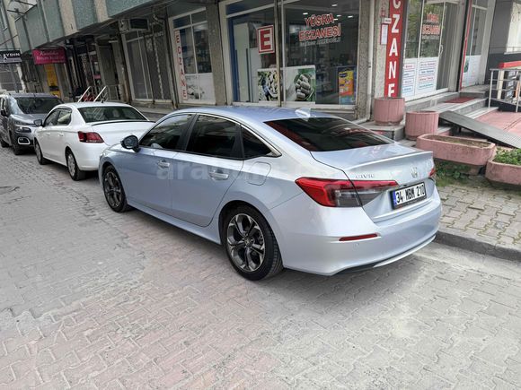 Sahibinden Honda Civic 1.5 i-VTEC Executive Plus 2023 Model 
