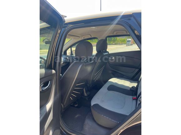 Sahibinden Renault Captur 1.5 dCi Icon 2016 Model  159.000 km Siyah