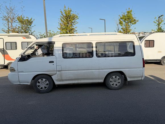 Sahibinden Hyundai H 100 2.5 D DLX Camlıvan 2000 Model