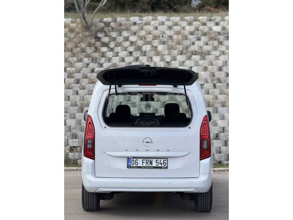 Sahibinden Opel Combo 1.5 CDTI Ultimate 2024 Model 