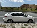 Mazda 3 1.6 Touring 2012 Model 