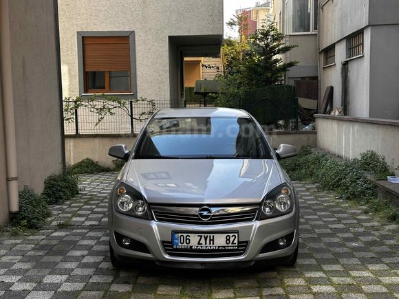 Sahibinden Opel Astra 1.3 CDTI Essentia Konfor 2012 Model İstanbul 118.500 km Gri (metalik)