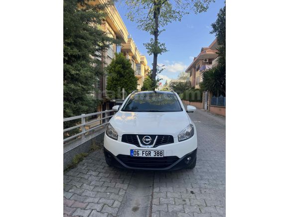 Sahibinden Nissan Qashqai 1.6 Tekna Pack 2012 Model  209.000 km Beyaz