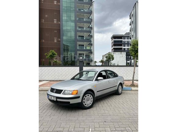 Galeriden Volkswagen Passat 1.8 T Trendline 1997 Model Manisa