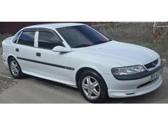 Sahibinden Değişensiz Hasar Kayıtsız Opel Vectra 2.0 GLS 1996 Model Sivas