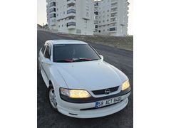 Sahibinden Değişensiz Hasar Kayıtsız Opel Vectra 2.0 GLS 1996 Model Sivas