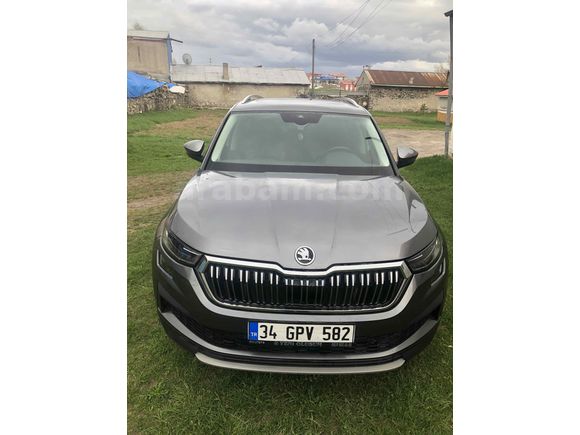 Sahibinden Skoda Kodiaq 1.5 TSI GreenTec Prestige 2023 Model  66.200 km Gri (Gümüş)
