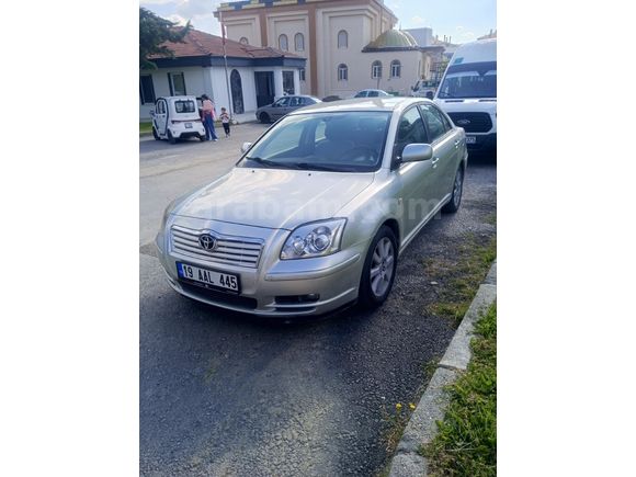 Sahibinden Toyota Avensis 1.6 Comfort 2005 Model
