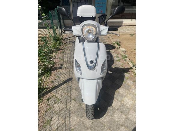 Sahibinden SYM Fiddle III 125 2022 Model İstanbul 13.800 km Beyaz
