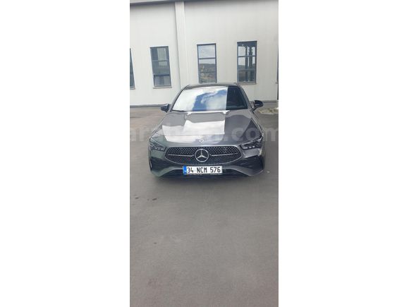 Sahibinden Mercedes - Benz CLA 200 AMG 2025 Model İstanbul