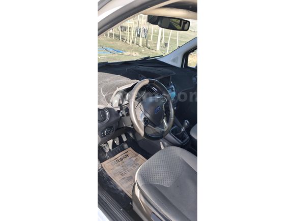 Sahibinden Ford Tourneo Courier 1.5 TDCi Titanium Plus 2021 Model