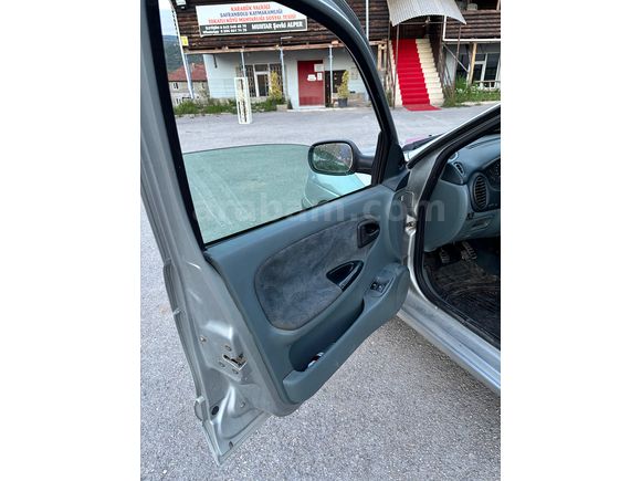 Sahibinden Renault Megane 1.6 RTE 1999 Model 