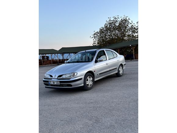 Sahibinden Renault Megane 1.6 RTE 1999 Model 