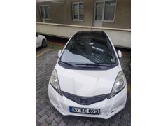 Sahibinden Honda Jazz 1.4 Fun 2012 Model  186.500 km Beyaz