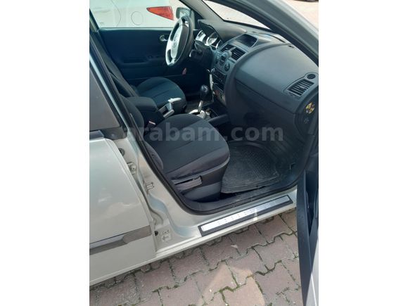Sahibinden Renault Megane 1.6 Dynamique 2004 Model