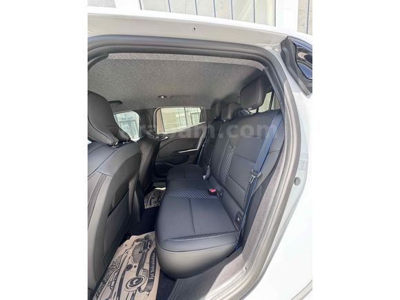 Sahibinden Renault Clio 1.0 TCe Techno Esprit Alpine 2025 Model 
