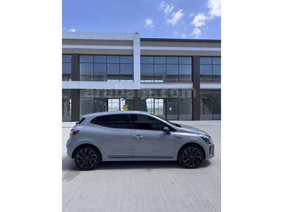 Sahibinden Renault Clio 1.0 TCe Techno Esprit Alpine 2025 Model 