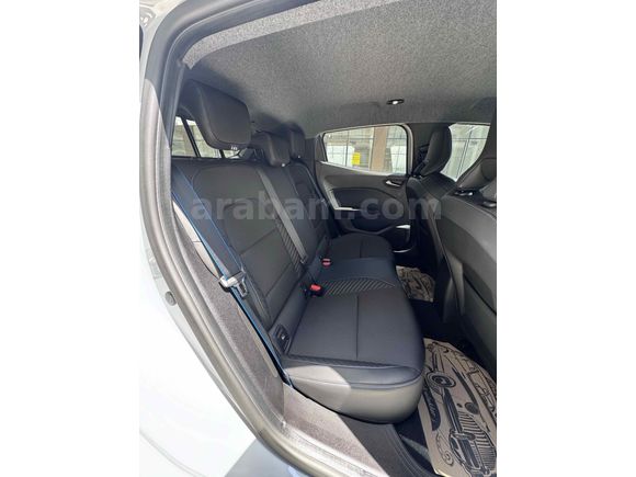 Sahibinden Renault Clio 1.0 TCe Techno Esprit Alpine 2025 Model 