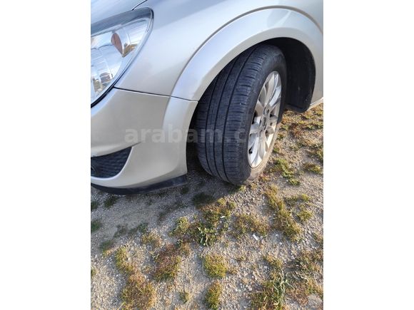 Sahibinden Opel Astra 1.3 CDTI Enjoy 2010 Model  221.000 km Gri