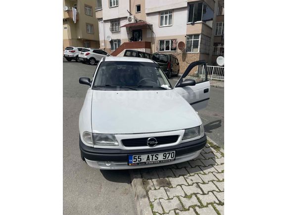 Sahibinden Opel Astra 1.4 GL 2000 Model  360.000 km Beyaz
