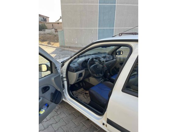 Acil satılık Bayan öğretmenden sıfır motor 1.5dci clio 