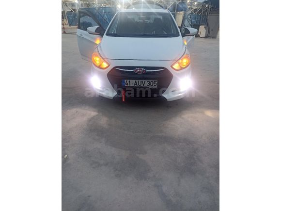 Sahibinden Hyundai Accent Blue 1.6 CRDI Mode Plus 2015 Model