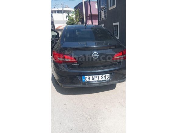 2013 çıkışlı Sahibinden Opel Astra 1.6 Edition 2012 Model