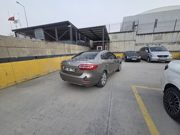 Sahibinden Renault Fluence 1.6 Privilege 2010 Model