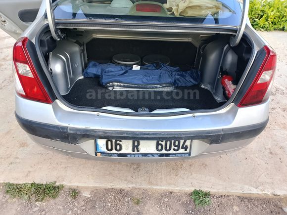 Çok Temiz Sahibinden Renault Clio 1.4 Authentique 2007 Model 