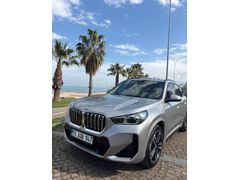 Sahibinden BMW iX1 M Sport 2023 Model  80.000 km Gri (Gümüş)