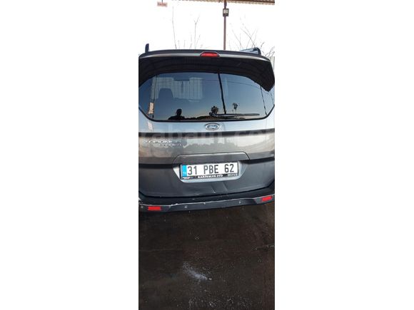 Sahibinden Ford Tourneo Courier 1.6 TDCi Titanium Plus 2017 Model  230.000 km Füme