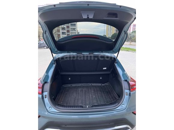 Sahibinden Kia XCeed 1.5 T-GDI Elegance 2023 Model 