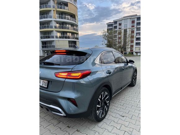 Sahibinden Kia XCeed 1.5 T-GDI Elegance 2023 Model 