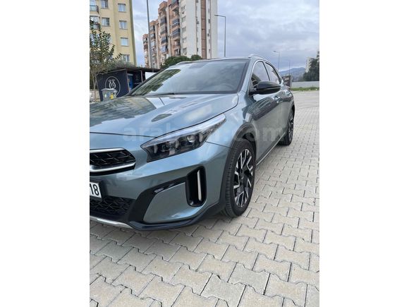 Sahibinden Kia XCeed 1.5 T-GDI Elegance 2023 Model 