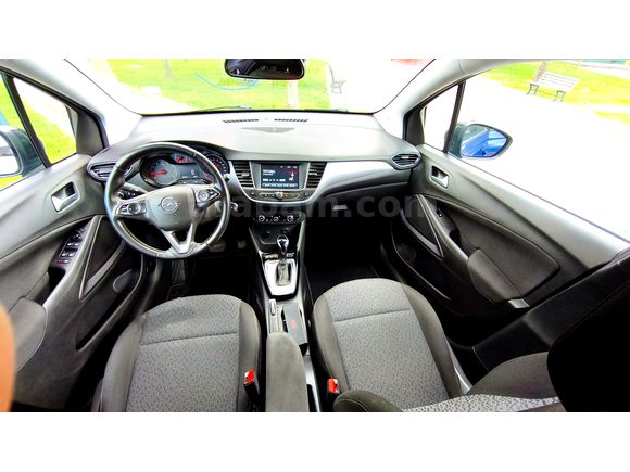 Öğretmenden 2022 Düşük km Crossland