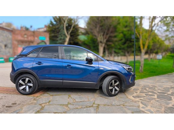 Öğretmenden 2022 Düşük km Crossland