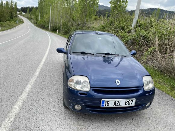 Sahibinden Renault Clio 1.4 2001 Model 